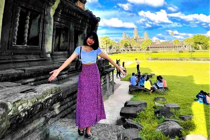 Two-Day Private Angkor Wat & Tonle Sap Tour — Temples, Ta Prohm, Bayon and Floating Village photo 2