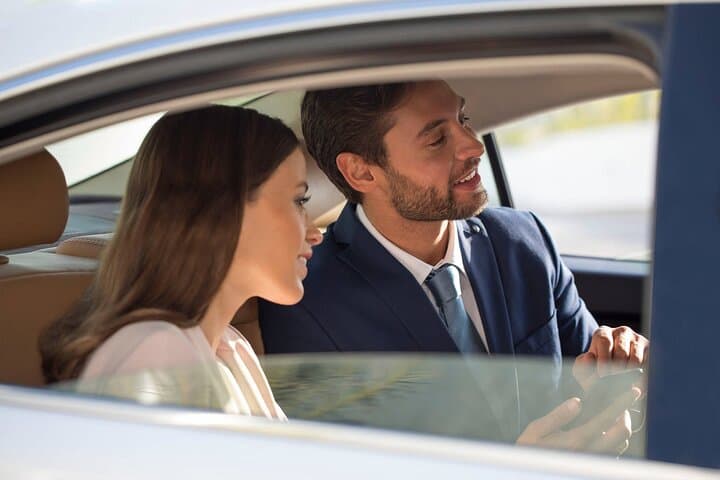 Private Abu Dhabi Airport Transfer — Door-to-Door Comfort with Local Meet & Greet photo 3