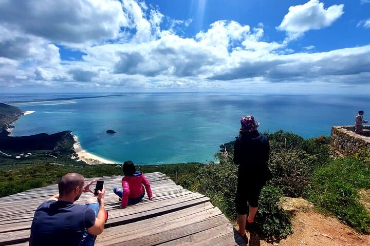 Coastal Jeep Adventure from Lisbon: Arrábida, Sesimbra & Beach Picnic photo 3