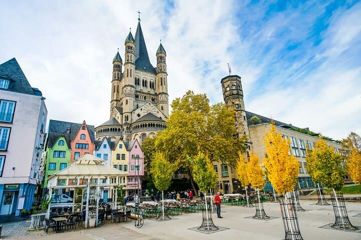 Cologne Old Town Highlights: Private Walking Tour of Cathedral & Fish Market