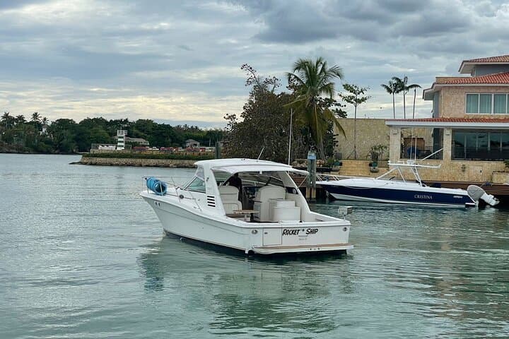 Private Yacht Tour to Isla Saona, Palmilla Natural Pool & Snorkeling — Bayahibe Yacht Charter photo 2