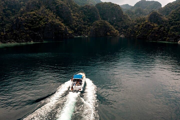 Private Coron Island Hopping by Yacht: Kayangan, Twin Lagoons & WWII Wrecks photo 4