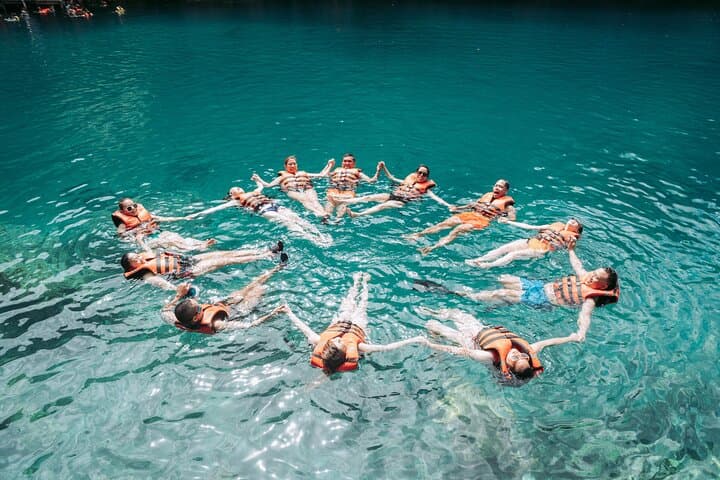 Private Coron Island Hopping by Yacht: Kayangan, Twin Lagoons & WWII Wrecks photo 5