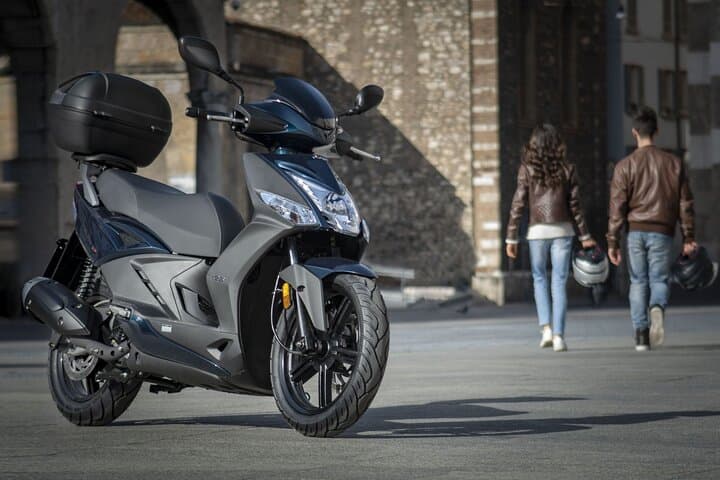 Scooter rental in Pantelleria — Explore the island by two wheels