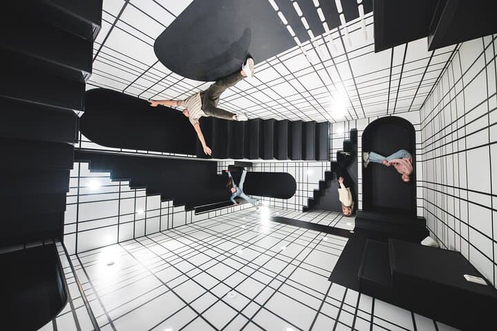 Paradox Museum Oslo: Interactive Illusions & Mind-Bending Exhibits photo 4