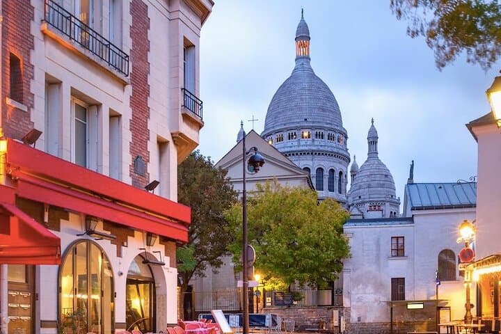 Private 12‑Hour Paris Van Tour — Panoramic Photo Stops at Iconic Sights photo 5