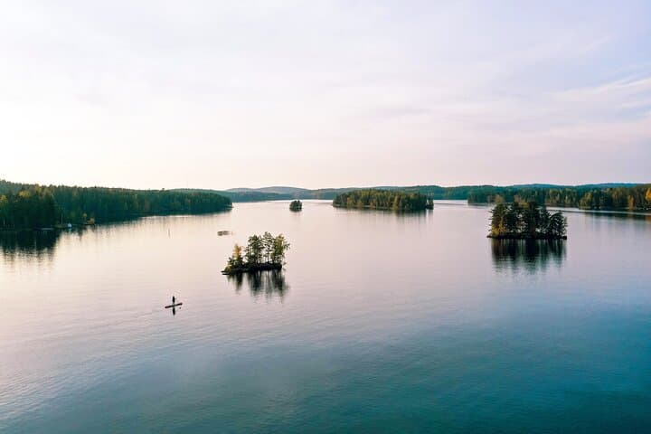 Midnight Sun SUP: Paddle Rovaniemi’s Arctic Lakes at Night