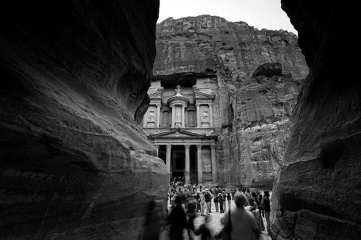 One-Day Petra and Wadi Rum from Amman: Complete Day-Trip Guide