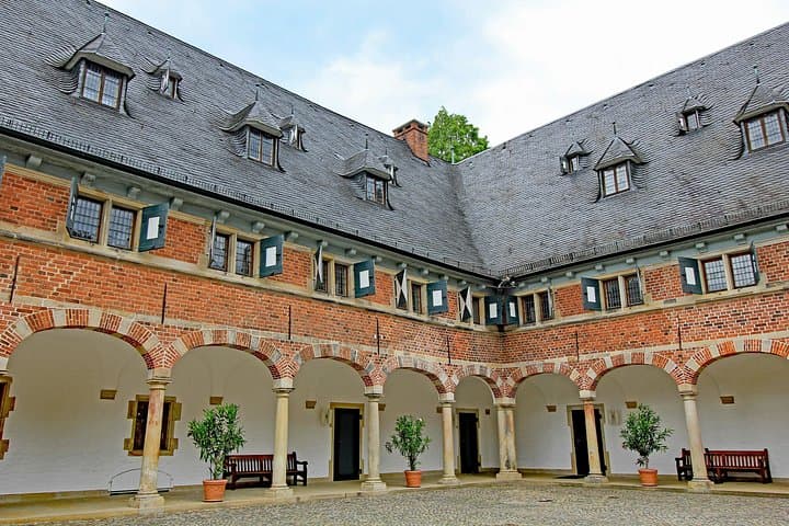 Reinbek Castle and Ahrensburg Palace Day Trip from Hamburg photo 3