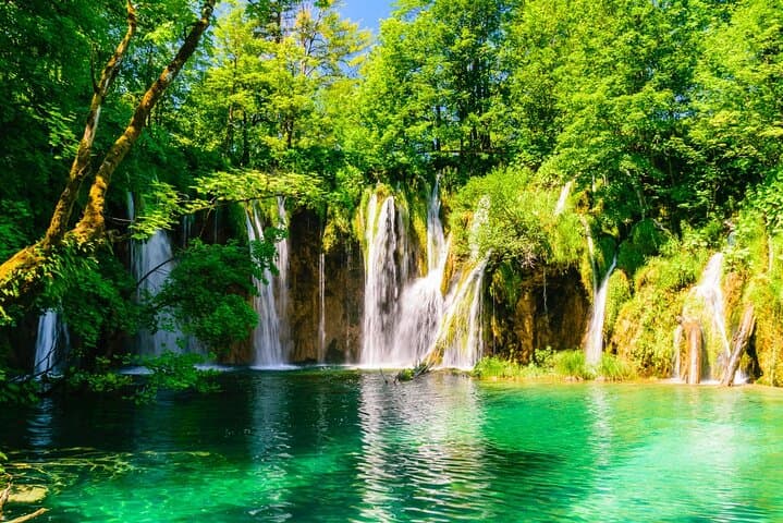 Full-Day Plitvice Lakes Tour from Zadar — Upper & Lower Lakes, Boat Ride, Big Waterfall