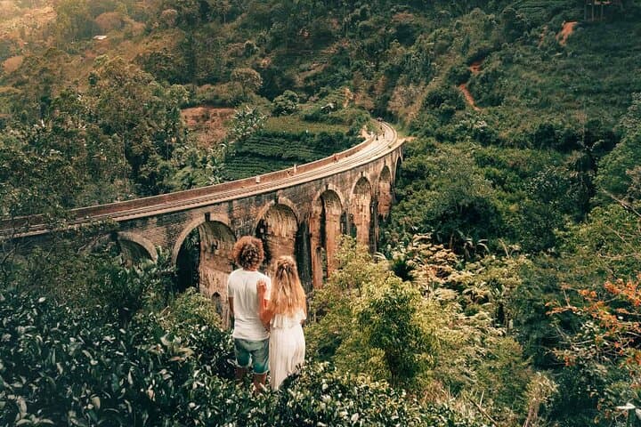 Discover Three Icons in Ella: Ella Rock, Nine Arches & Little Adam's Peak photo 3