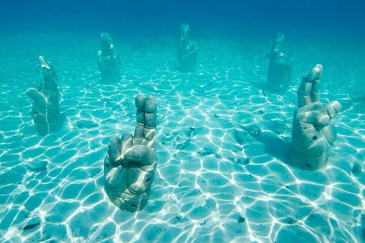 Catamaran Party to Isla Mujeres: Snorkel, Buffet & Open Bar from Cancún photo 4