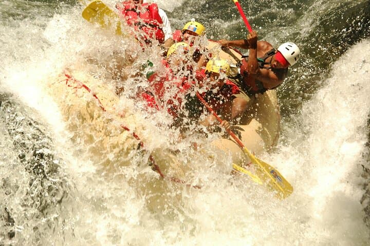 Tenorio White Water Rafting: Class III–IV Rapids Near Tamarindo, Guanacaste