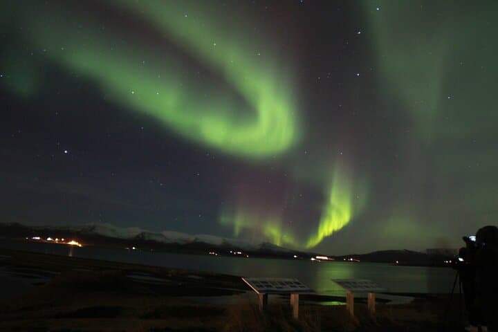 Chasing the Northern Lights from Reykjavík — Private Small-Group Aurora Tour photo 4