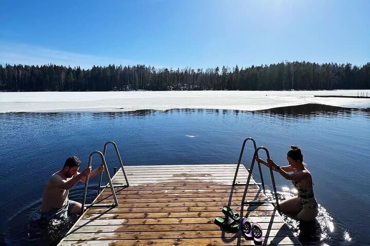 Sipoonkorpi Hike and Traditional Smoke Sauna: Campfire Lunch Near Helsinki