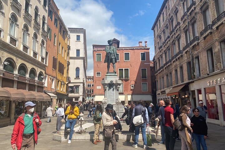 Venice Street Food and Sightseeing Walking Tour — Rialto Market Cicchetti & City Sights photo 6