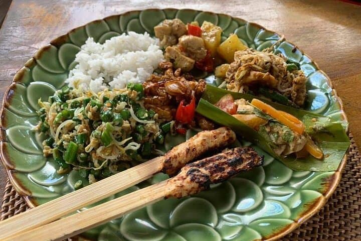 Ubud Paon Bali Cooking Class: Market-to-Table Balinese Culinary Experience photo 2