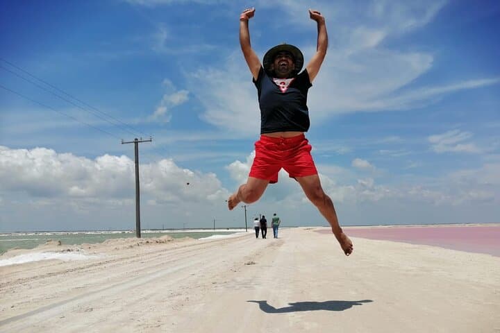 Ría Lagartos & Las Coloradas Day Trip from Mérida: Flamingos, Pink Lagoons and Cancunito Beach