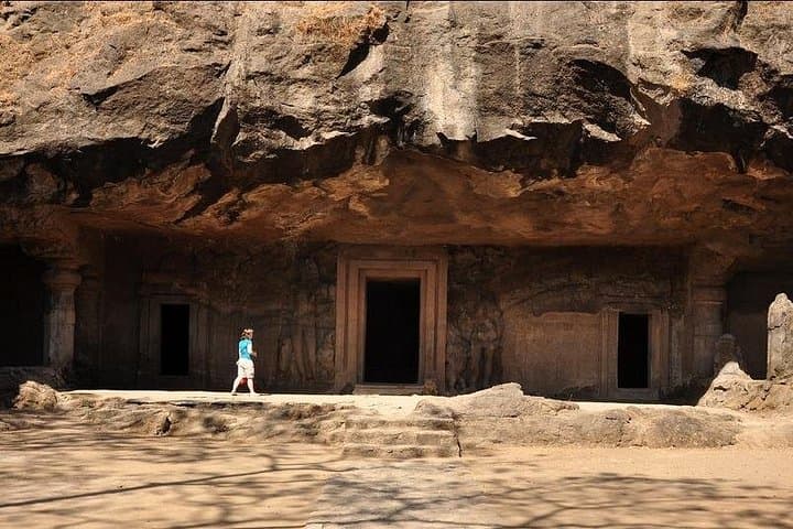 Elephanta Caves and Mumbai Half-Day Tour: Ferry to Ancient Rock-Cut Temples photo 3