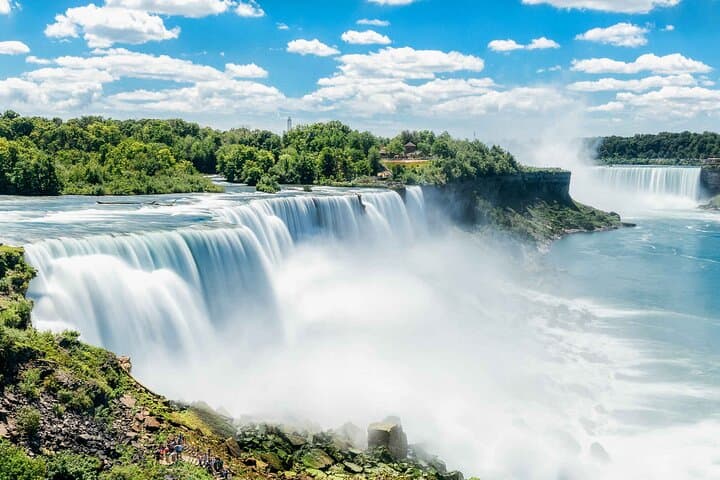3-Day Niagara Falls, Corning & Thousand Islands Tour from New York — Falls, Glass & Cruises photo 4