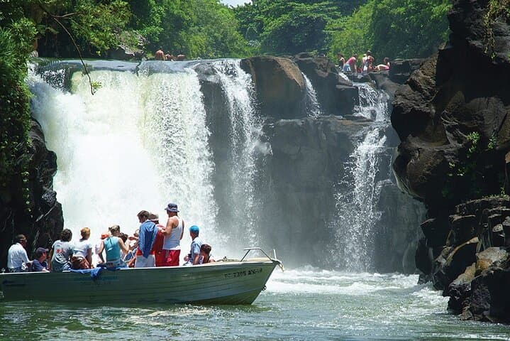 Full-Day Ile aux Cerfs Catamaran Cruise from Trou d'Eau Douce — All-Inclusive Lagoon Adventure photo 5