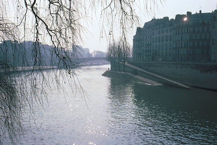 Paris in Four Hours: VIP Private Tour with Guide and Driver photo 6