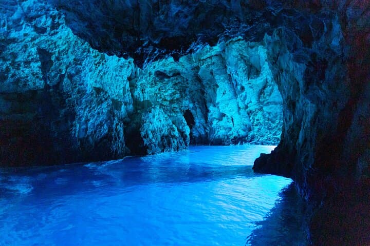 Private Boat Tour from Hvar to Blue Cave, Vis & Pakleni Islands