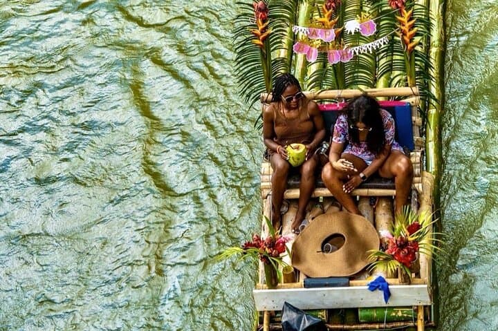 Montego Bay Bamboo Rafting on Lethe River: Relaxing Two-Person Raft Ride with Limestone Massage photo 3