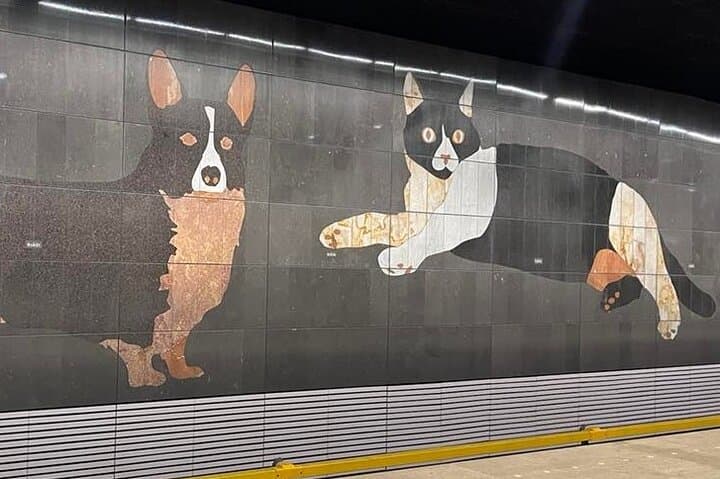 Amsterdam Underground Art Tour: Metro Stations, History & Hidden Stories photo 6
