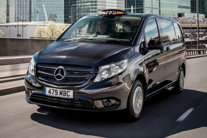 Private Dubai Airport Transfer: Seamless Arrival from DXB to Your Hotel