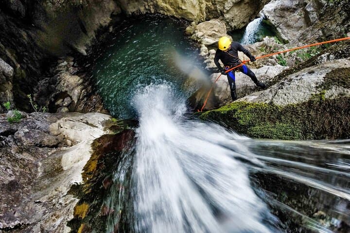 North Cascades Waterfall Canyoneering: Rappels, Mossy Slots & Glacier-fed Pools