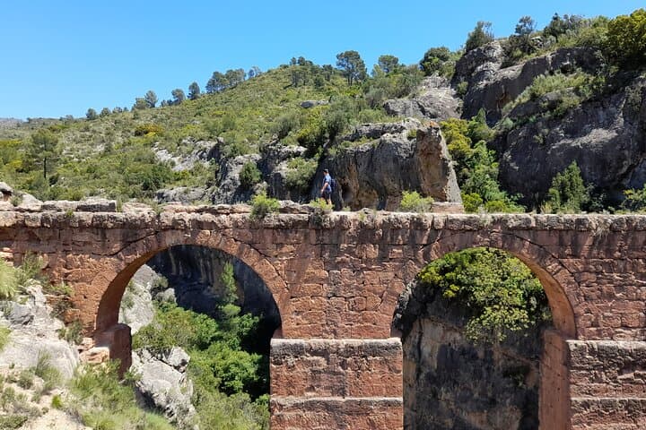 Hike Peña Cortada Roman Aqueduct: 14 km Circular from Calles & Chelva photo 2