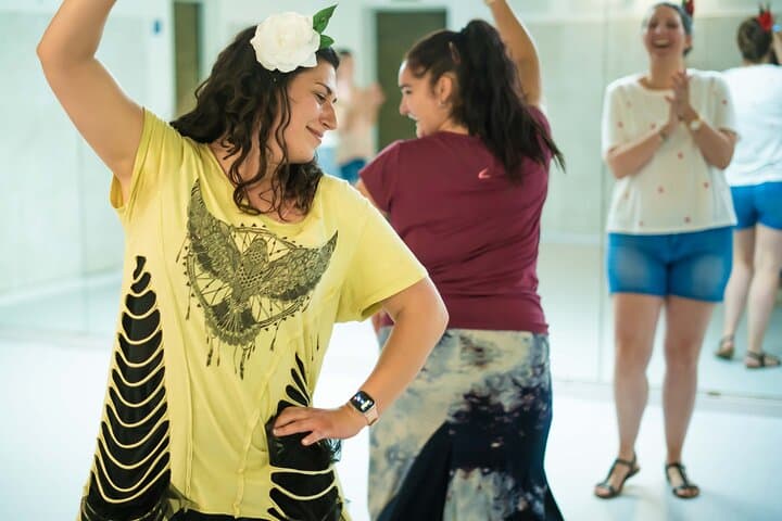 90-Minute Flamenco Class in Seville: Beginner Dance Lesson with Professional Teacher photo 2