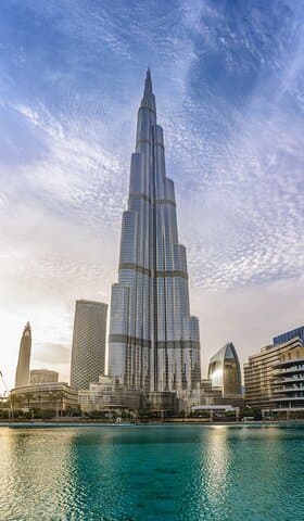 Burj Khalifa Hidden Gems: Self-Guided Audio Walking Tour in Downtown Dubai