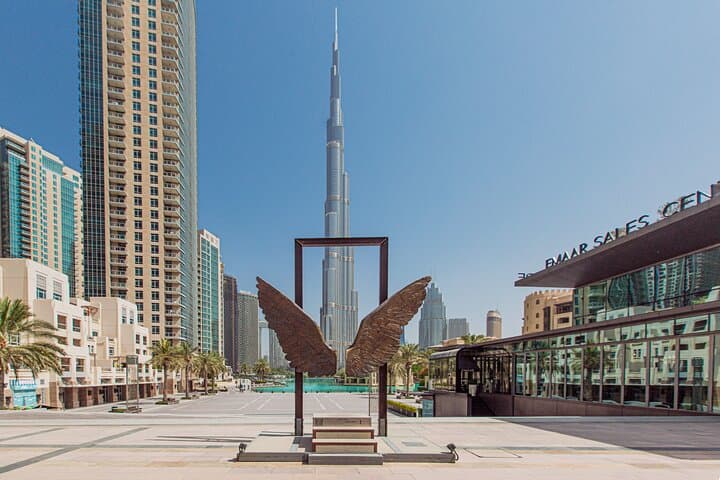 Burj Khalifa Hidden Gems: Self-Guided Audio Walking Tour in Downtown Dubai photo 5