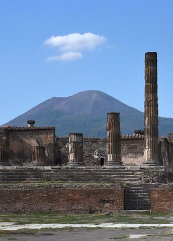 Pompeii's Secret Tales: Self-Guided Walking Tour of the Ruins photo 3