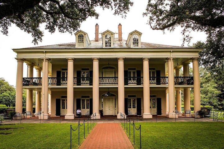 Oak Alley Plantation Tour: Walk the 300-Year-Old Oak Alley Near New Orleans photo 5