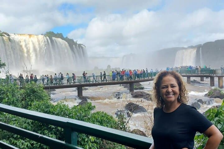 Iguaçu Falls Brazilian Side: Boat Safari, Falls Walkways & Bird Park Guide photo 2