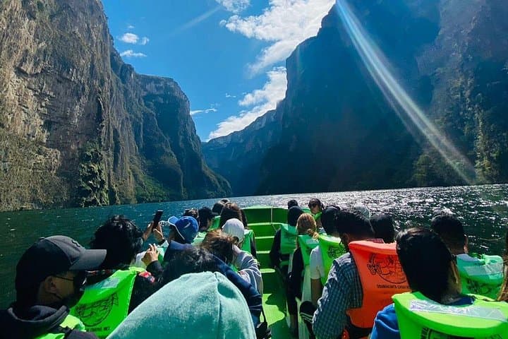 7-Day Wonders of Chiapas: Waterfalls, Sumidero Canyon & Mayan Ruins photo 2