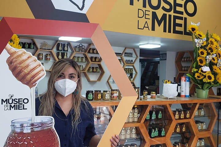 Lima Private Gastronomic Tour: Ceviche Masterclass & Market Tastings photo 5