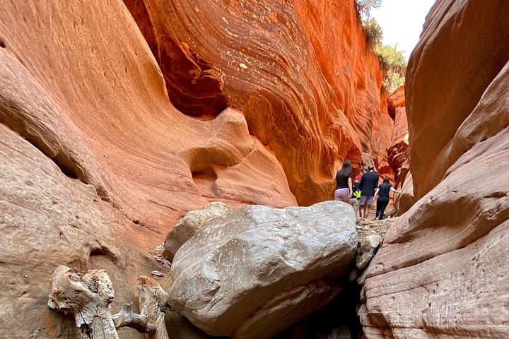 Peek-a-Boo Slot Canyon Private Guided Hike Near Kanab — Easy Slot Canyon Walk photo 4