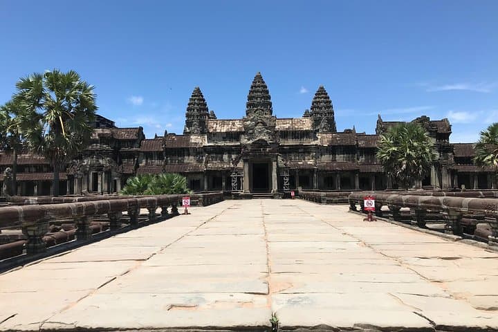 Dawn at Angkor Wat: Sunrise Temple Tour and Tonle Sap Village Visit photo 2