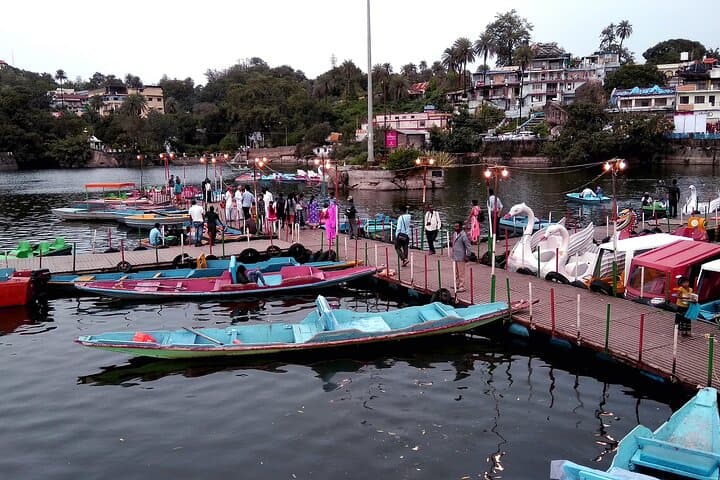 Mount Abu Day Trip from Udaipur: Dilwara Temples, Nakki Lake & Sunset Point photo 6
