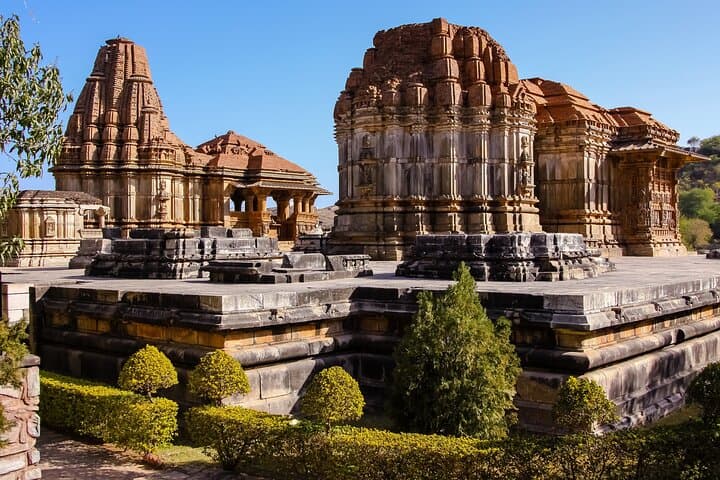 Udaipur to Nathdwara, Eklingji & Haldighati: Private Day Tour to Temples and the Haldighati Battlefield photo 4