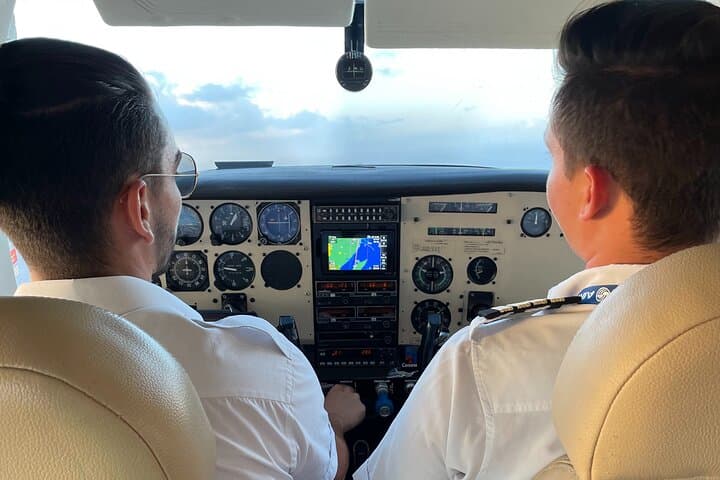 Private Cessna Transfer: Cancun to Cozumel in 30 Minutes photo 5