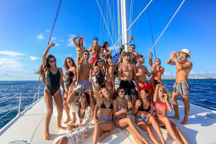 Catamaran to Isla Mujeres: Snorkel, Open Bar & Beach Club Day Trip from Cancun photo 2