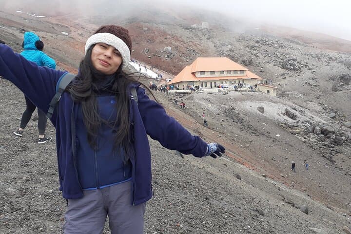 4-Day Cotopaxi to Chimborazo Volcano Tour — Quilotoa, Baños & High-Altitude Hikes photo 5