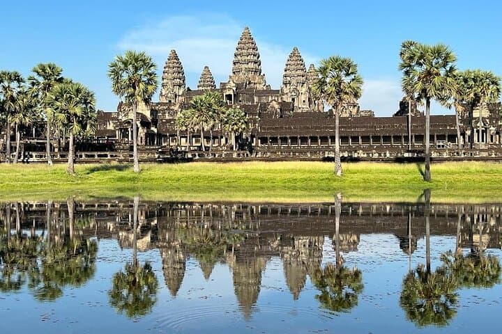 Two-Day Angkor Temples and Kampong Phluk Floating Village Tour photo 3