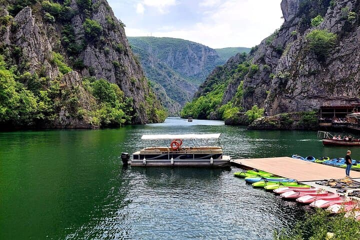 Skopje Matka Canyon & Millennium Cross Half-Day: Vodno Views and Vrelo Cave Boat Ride