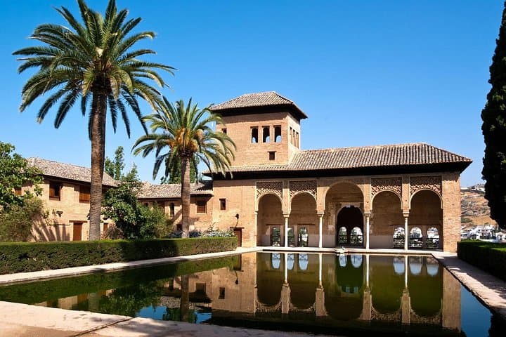 Andalusia in Eight Days: Madrid to the Alhambra, Ronda & the Costa del Sol photo 4